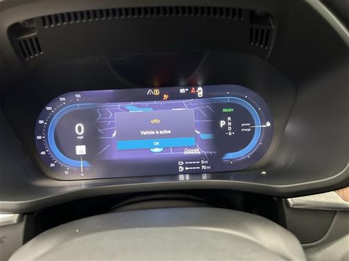 2023 Volvo XC60 Recharge Plug-In Hybrid T8 Plus Dark Theme
