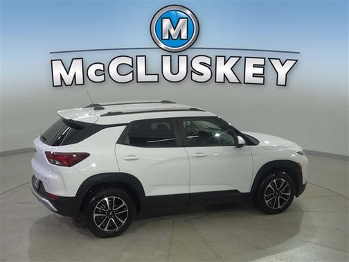 Summit White 2025 Chevrolet Trailblazer LT