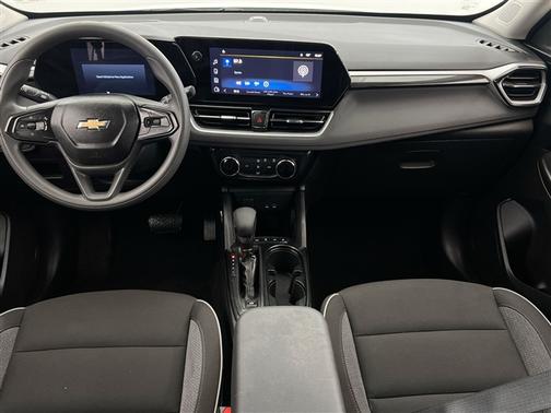 Summit White 2025 Chevrolet Trailblazer LT