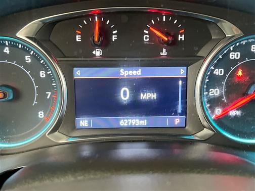 Sterling Gray Metallic 2023 Chevrolet Traverse LT Cloth
