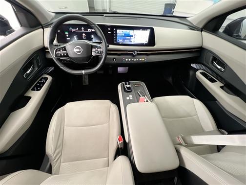 Black Diamond Pearl 2023 Nissan ARIYA ENGAGE