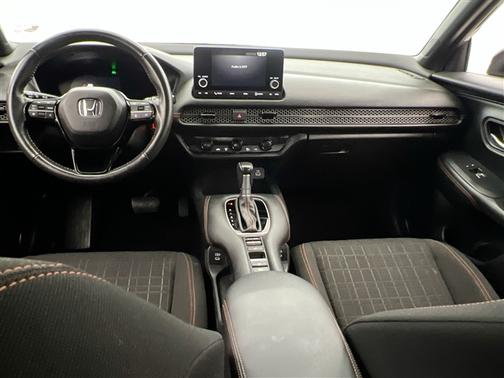 Urban Gray Pearl 2024 Honda HR-V AWD Sport