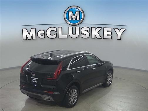 2023 Cadillac XT4 Premium Luxury