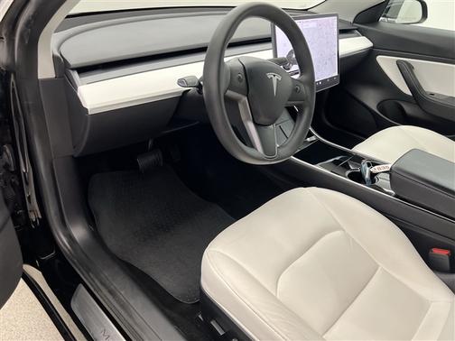 2020 Tesla Model 3 Standard Range