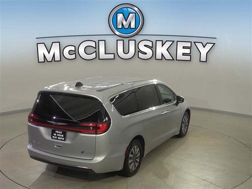 Silver Mist Clearcoat 2023 Chrysler Pacifica Hybrid Touring L