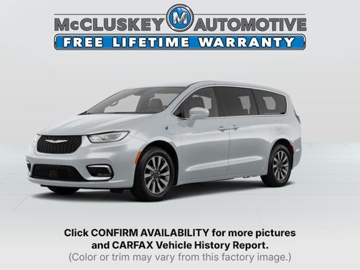 Silver Mist Clearcoat 2023 Chrysler Pacifica Hybrid Touring L