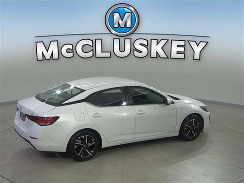 Aspen White Tricoat 2024 Nissan Sentra SV