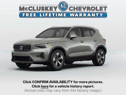 2023 Volvo XC40 B5 Plus Bright Theme