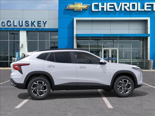 Summit White 2026 Chevrolet Trax LT