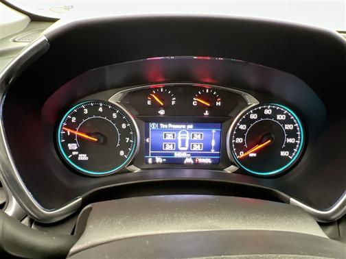 Blue Glow Metallic 2022 Chevrolet Equinox 1LT