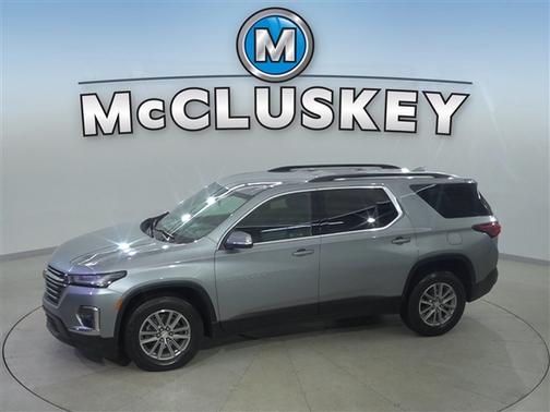 Sterling Gray Metallic 2023 Chevrolet Traverse LT Cloth