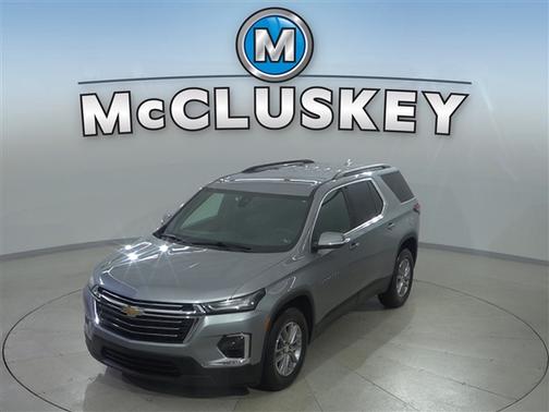 Sterling Gray Metallic 2023 Chevrolet Traverse LT Cloth