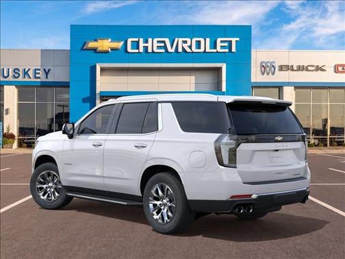 Iridescent Pearl Tricoat 2025 Chevrolet Tahoe Premier
