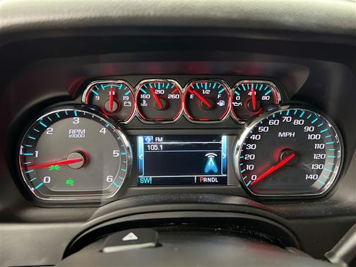 Summit White 2019 Chevrolet Suburban LT