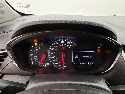 Silver Ice Metallic 2019 Chevrolet Trax LT