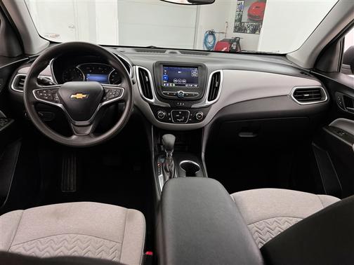 Mosaic Black Metallic 2024 Chevrolet Equinox LS