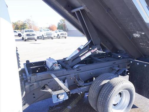 2025 Chevrolet Silverado 3500 WT