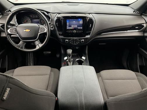 Summit White 2023 Chevrolet Traverse LT Cloth