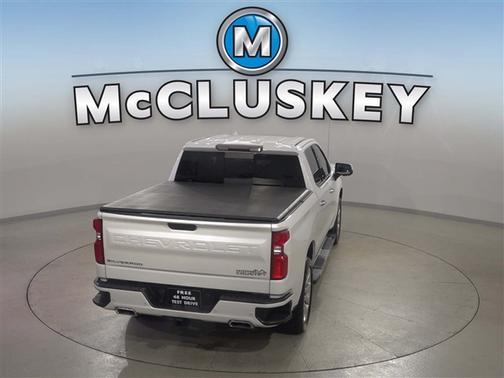 Iridescent Pearl Tricoat 2020 Chevrolet Silverado 1500 High Country