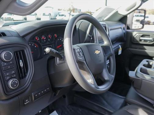 2025 Chevrolet Silverado 3500 WT