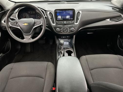 Dark Ash Metallic 2022 Chevrolet Malibu 1LS