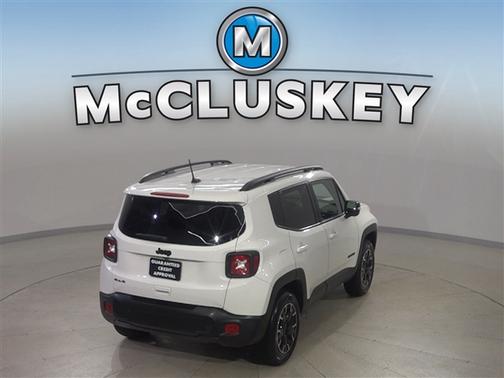 Alpine White Clearcoat 2023 Jeep Renegade Upland