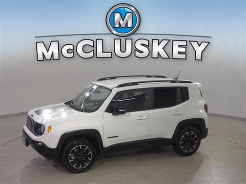 Alpine White Clearcoat 2023 Jeep Renegade Upland