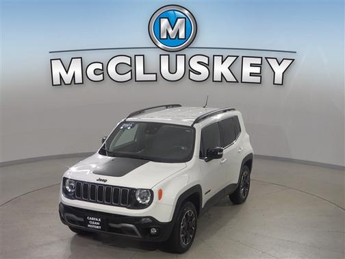 Alpine White Clearcoat 2023 Jeep Renegade Upland
