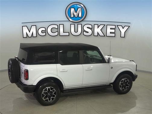 OXFORD WHITE 2022 Ford Bronco Outer Banks