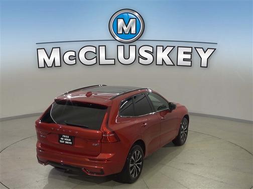 2023 Volvo XC60 B5 Plus Dark Theme