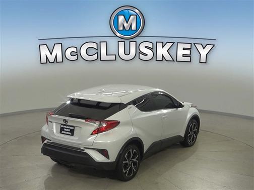 2022 Toyota C-HR XLE