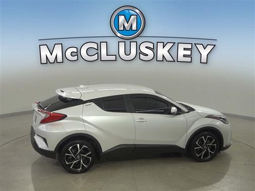 2022 Toyota C-HR XLE