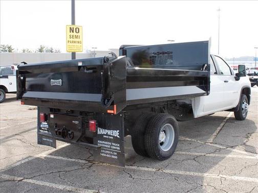 2025 Chevrolet Silverado 3500 WT