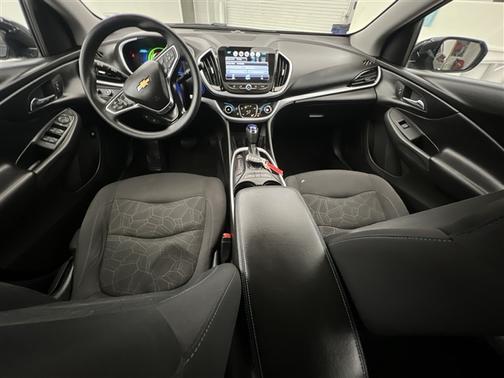 2018 Chevrolet Volt LT