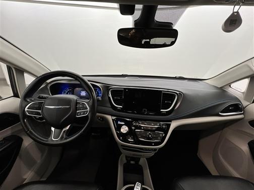 2021 Chrysler Pacifica Hybrid Touring L