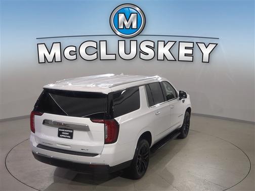 2023 GMC Yukon XL SLT