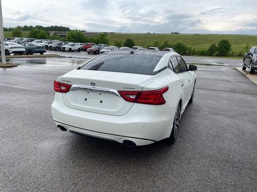Pearl White 2017 Nissan Maxima 3.5 Platinum