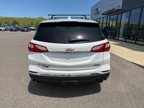 Iridescent Pearl Tricoat 2018 Chevrolet Equinox Premier w/2LZ