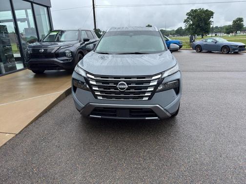 Boulder Gray Pearl 2024 Nissan Rogue SL