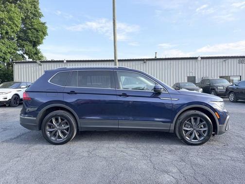 Atlantic Blue Metallic 2022 Volkswagen Tiguan 2.0T SE 4MOTION