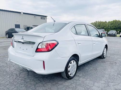 White Diamond 2022 Mitsubishi Mirage G4 SE