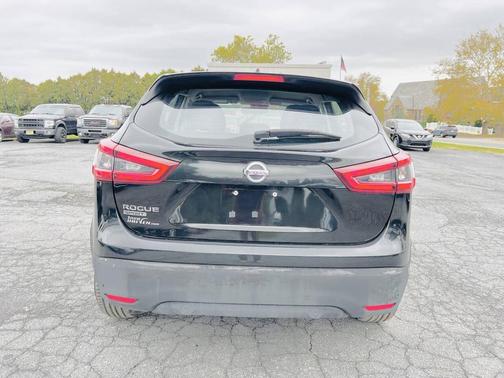 2020 Nissan Rogue Sport S