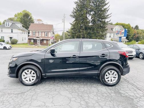 2020 Nissan Rogue Sport S