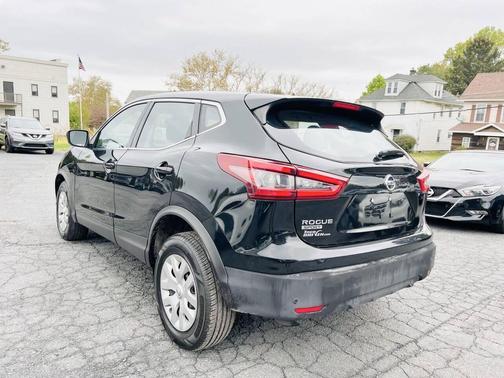 2020 Nissan Rogue Sport S