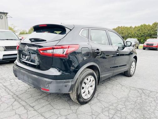 2020 Nissan Rogue Sport S