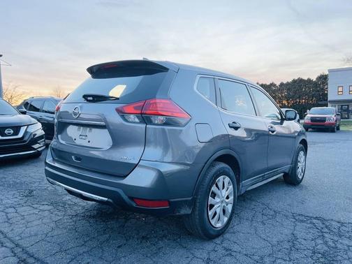 2017 Nissan Rogue S