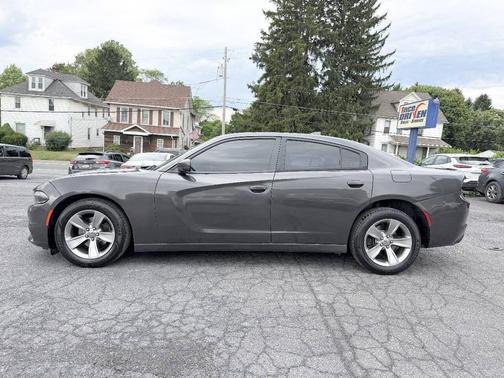 Granite Pearlcoat 2018 Dodge Charger SXT Plus