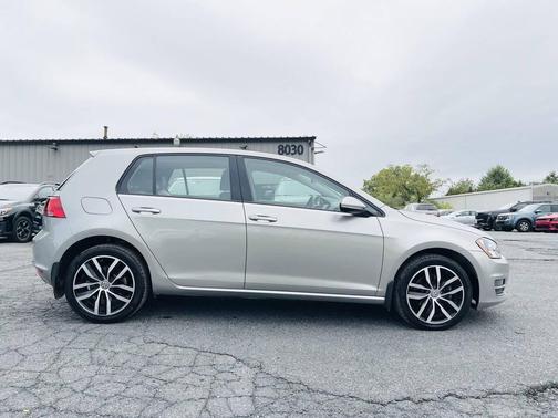 2017 Volkswagen Golf TSI SE 4-Door