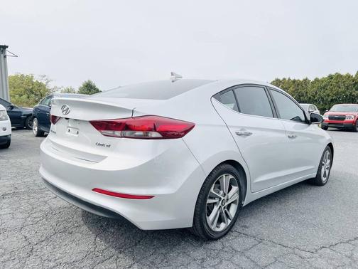 2017 Hyundai ELANTRA Limited