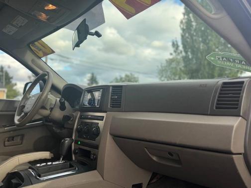 2006 Jeep Grand Cherokee Laredo